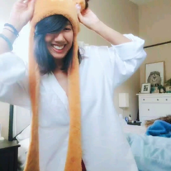 Meet your Posher, Christina - Picture 2 of 7